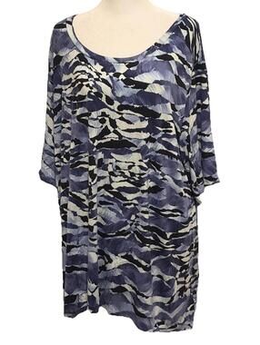 NWT LuLaRoe Orchids Blue & White Wavy Camo SS Boyfriend Tee Size 2XL (22-24)